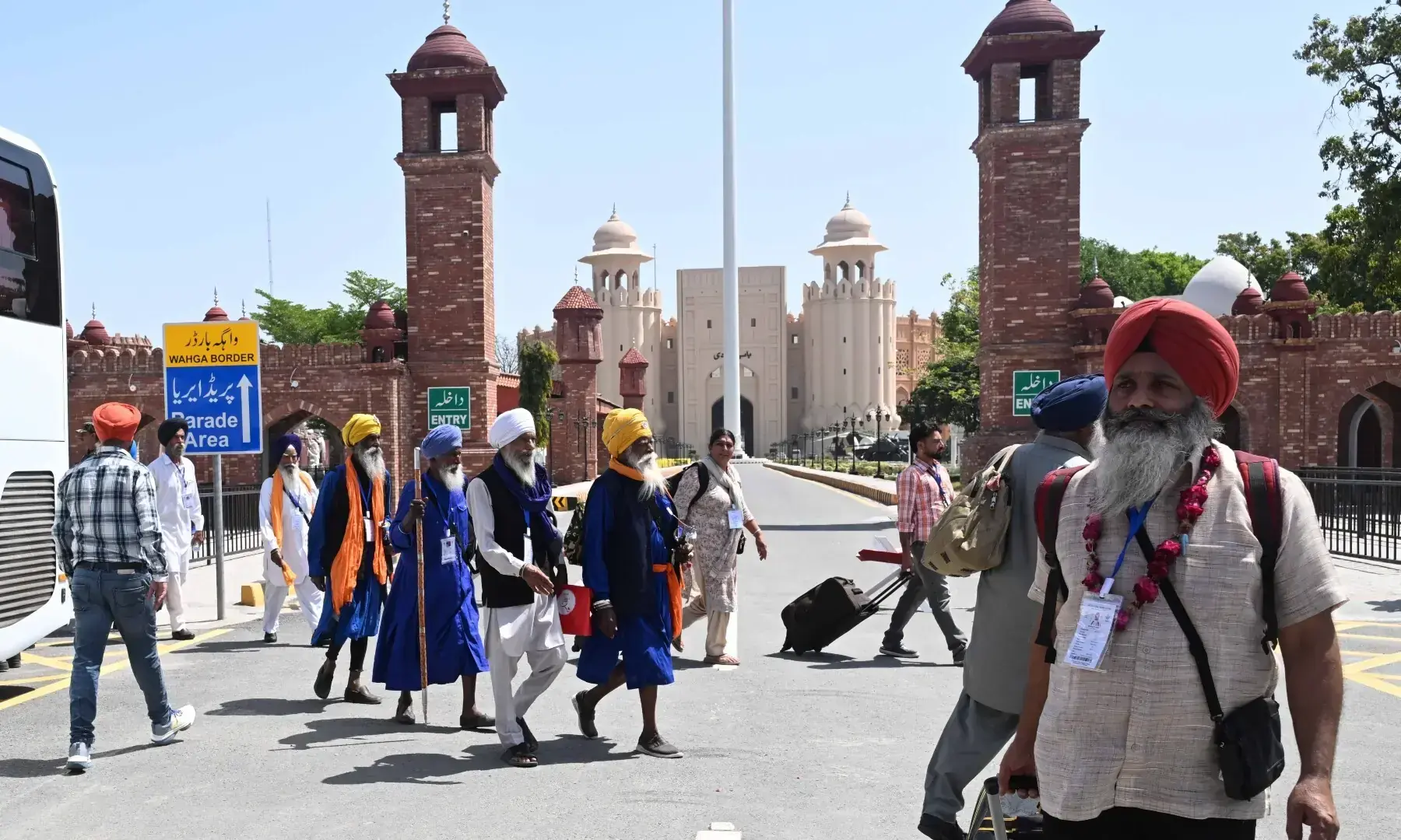 The first batch of Sikh pilgrims arrives in Pakistan from India via Wagah border on April 10, 2026. &mdash; White Star/ Arif Ali