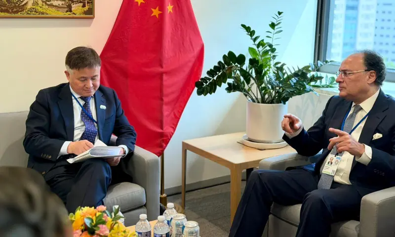 Finance Minister Muhammad Aurangzeb meets with the governor of the People’s Bank of China, Dr Pan Gongsheng, on the sidelines of the World Bank-IMF Spring Meetings 2026, in Washington DC, US on April 17. — Financegovpk via X Finance Minister Muhammad Aurangzeb meets with the governor of the People’s Bank of China, Dr Pan Gongsheng, on the sidelines of the World Bank-IMF Spring Meetings 2026, in Washington DC, US on April 17. — Financegovpk via X
