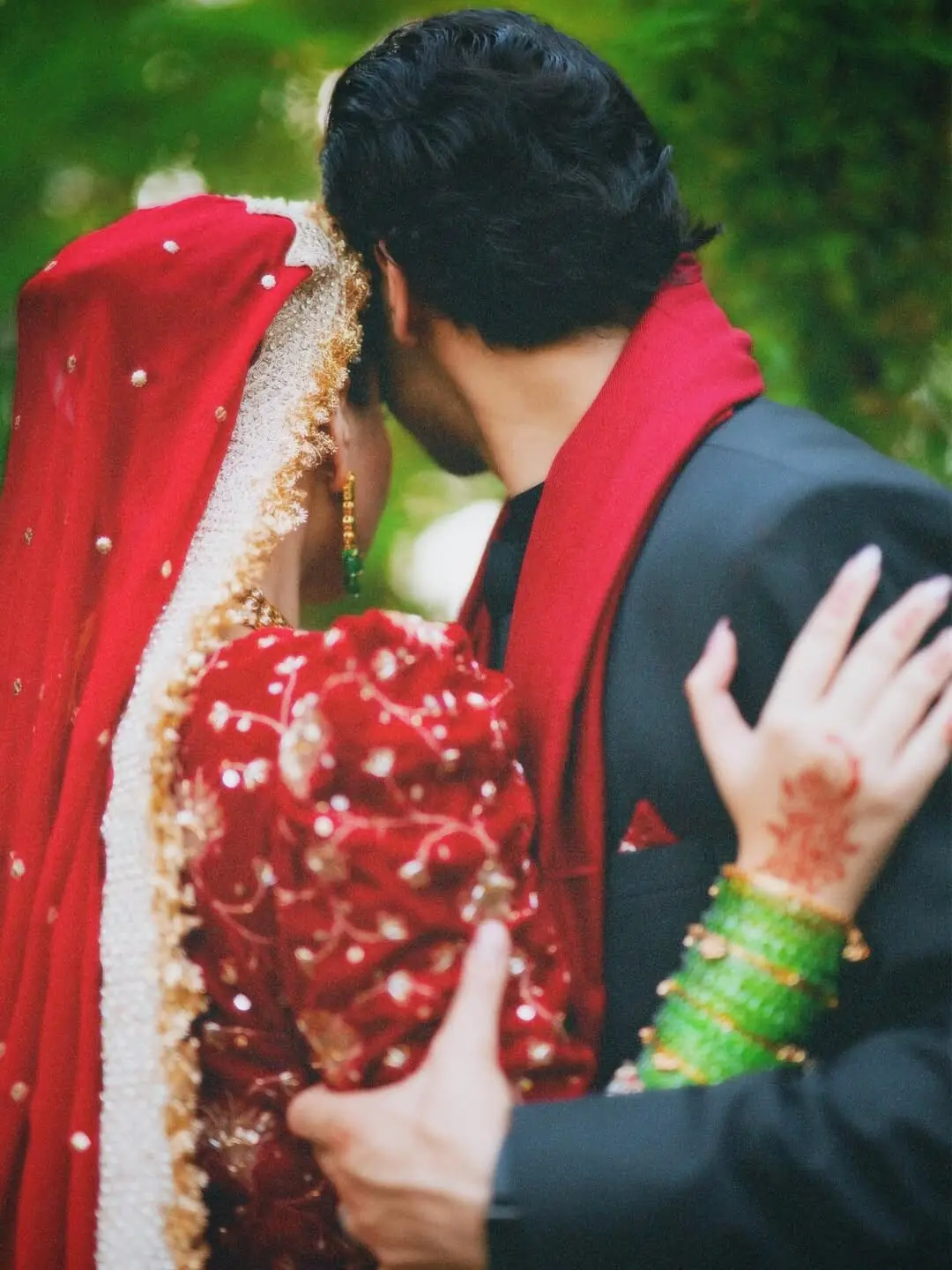 Ramsha Khan and Khushhal Khan just annouced that they are married