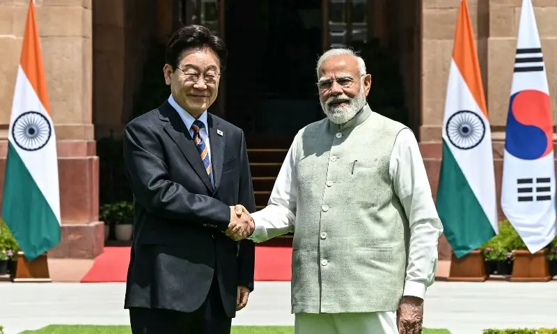 India’s Prime Minister Narendra Modi (R) shakes hands with South Korea’s President Lee Jae Myung before their meeting at the Hyderabad House in New Delhi on April 20, 2026. —AFP India’s Prime Minister Narendra Modi (R) shakes hands with South Korea’s President Lee Jae Myung before their meeting at the Hyderabad House in New Delhi on April 20, 2026. —AFP