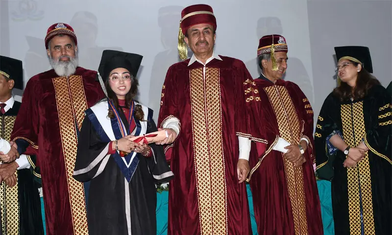 SINDH Minister for Boards & Universities Ismail Rahoo gives away degree to a LUMHS graduate at the convocation on Saturday.&mdash;Dawn
