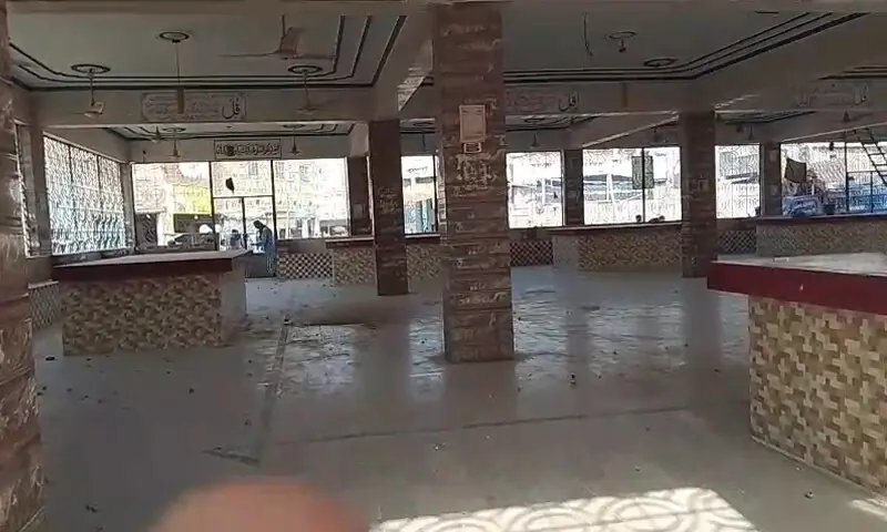LARKANA: The trading hall at Shahdadkot grain market wears a deserted look due to the strike.&mdash;Dawn