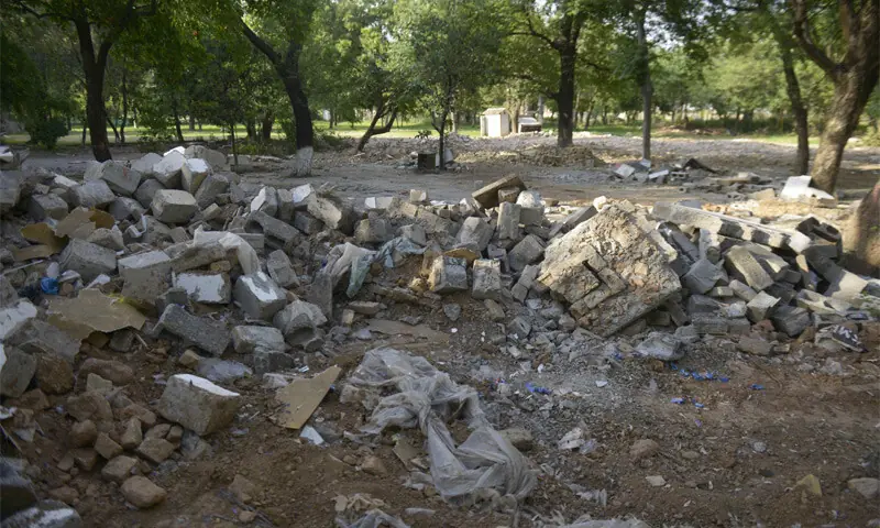 An FC camp office set up on a greenbelt near Ayub Chowk has been razed. &mdash; White Star