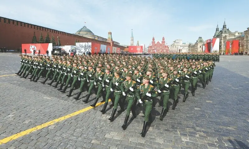 MOSCOW: Russian soldiers march during a rehearsal for a military parade in Red Square on May 7, 2022. &mdash; Reuters/File