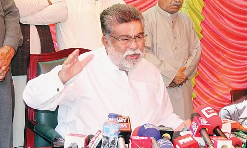 MPA Sardar Yar Muhammad Rind addresses a press conference.&mdash;PPI