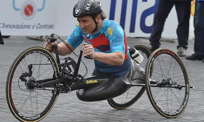 Former racing driver and paracyclist, Italian Alex Zanardi takes part in the 23rd Marathon of Rome in Italy on April 2, 2017. &mdash; AFP/File