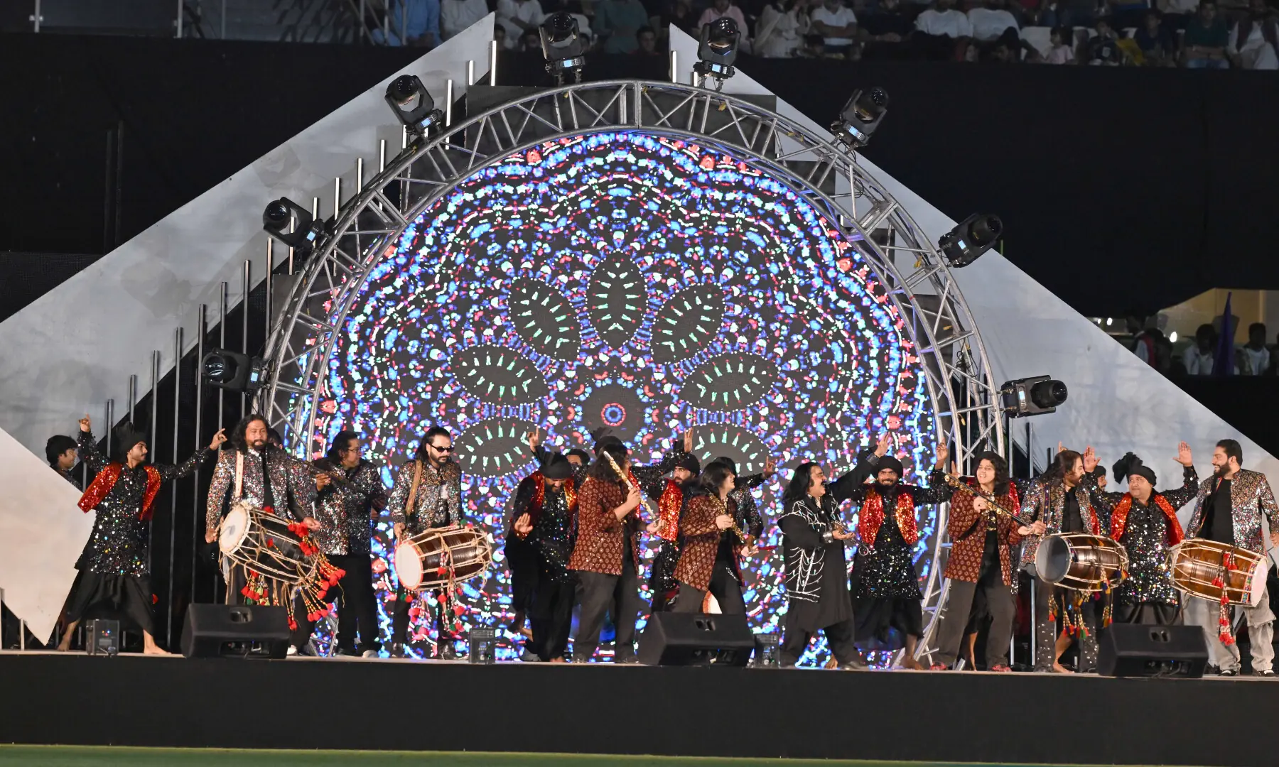Singer Arif Lohar performs at the closing ceremony of the HBL PSL 11 on May 3, 2026. &mdash; White Star