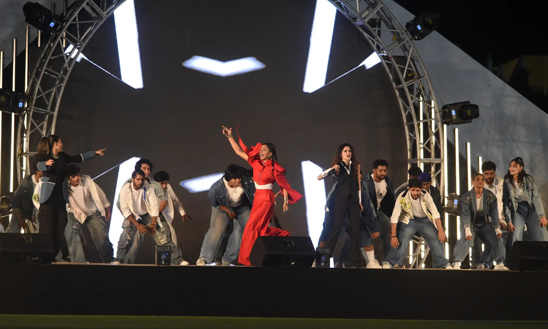Singer Aima Baig performs at the closing ceremony of the HBL PSL 11 on May 3, 2026. &mdash; White Star