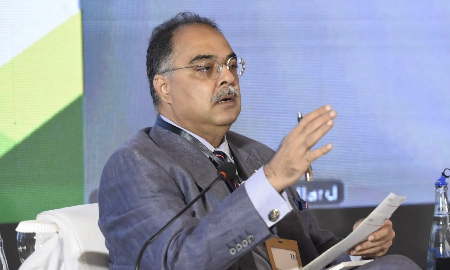 Pakistan Banks Association Chairman Zafar Masud speaks at a panel at the Breathe Pakistan conference. &mdash; White Star/ Tanveer Shahzad