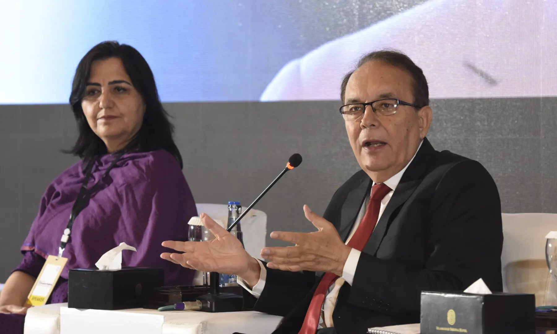 Masoodul Mulk speaks at the Breathe Pakistan conference. &mdash; White Star/ Tanveer Shahzad