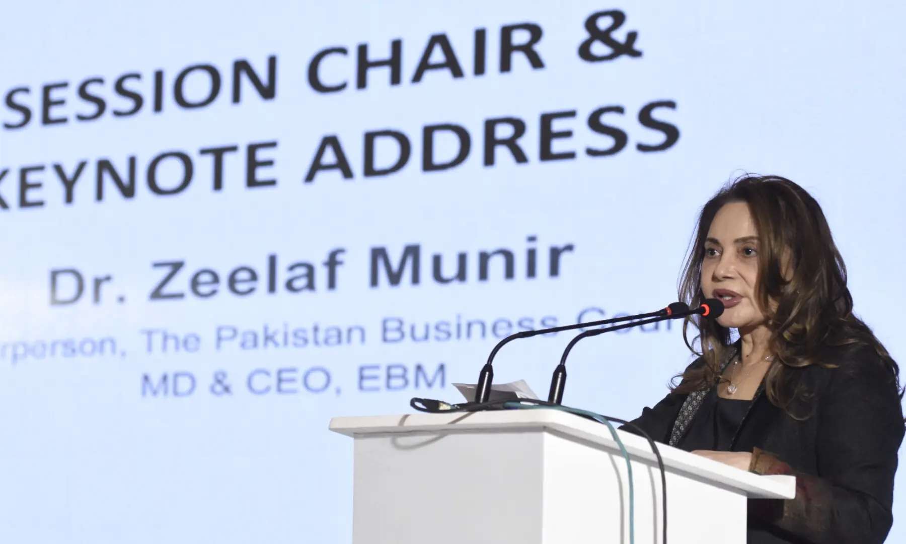  Dr Zeelaf Munir speaks at the Breathe Pakistan conference. &mdash; White Star/ Tanveer Shahzad 