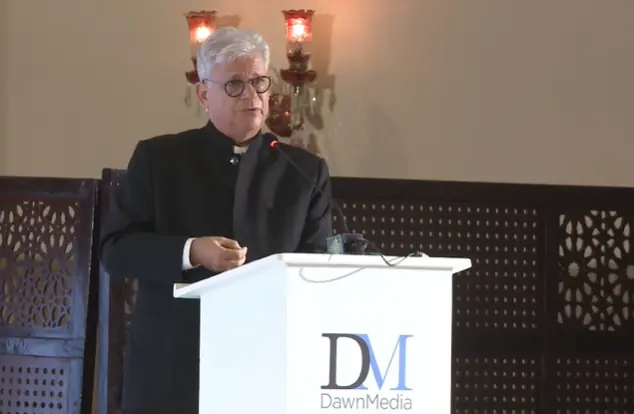  Architect Tariq Alexander Qaiser speaks at the Breathe Pakistan conference. — screengrab 