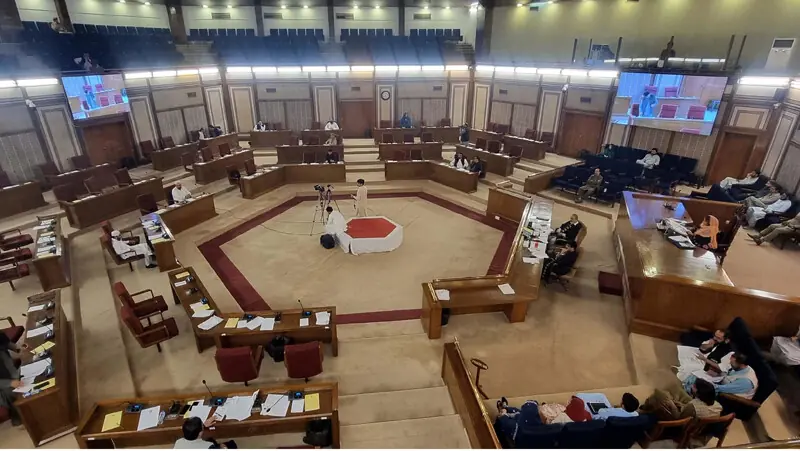 LAWMAKERS discuss a resolution on &lsquo;Marka-i-Haq&rsquo; during Balochistan Assembly session.&mdash;PPI