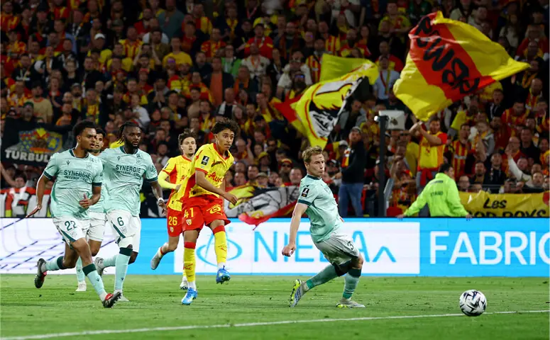 RC Lens&rsquo; (second R) Mezian Soares scores against Nantes during their Ligue 1 match at Stade Bollaert-Delelis.&mdash;Reuters