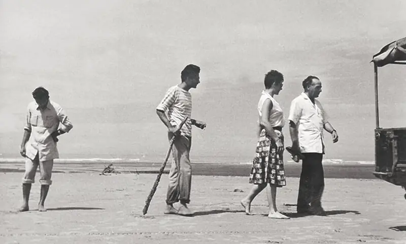 Faiz Ahmed Faiz (extreme right) and director A.J. Kardar (centre) on location in Chittagong for Jago Hua Savera (1959), also known as The Day Shall Dawn | Photo: The Faiz Ghar Archives