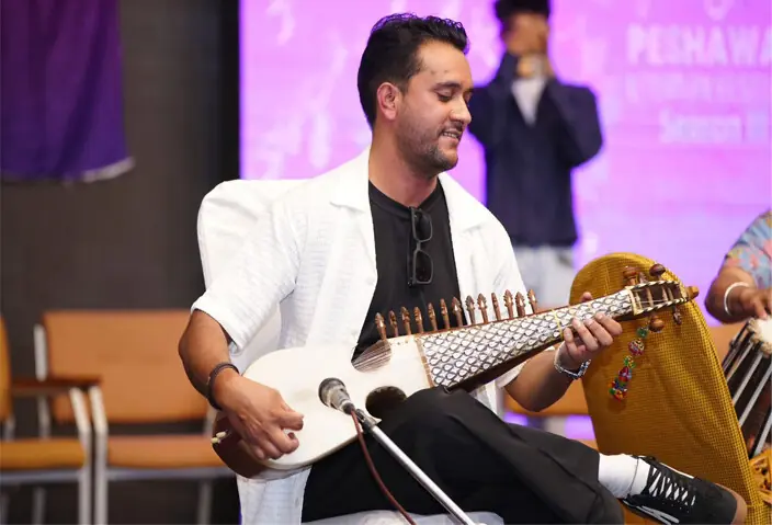 ASHBAN Roy performs at a function. — Dawn ASHBAN Roy performs at a function. — Dawn