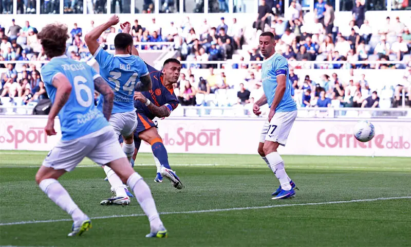 ROME: Inter Milan&rsquo;s Lautaro Martinez (second R) scores during the Serie A match against Lazio at Stadio Olimpico.&mdash;Reuters
