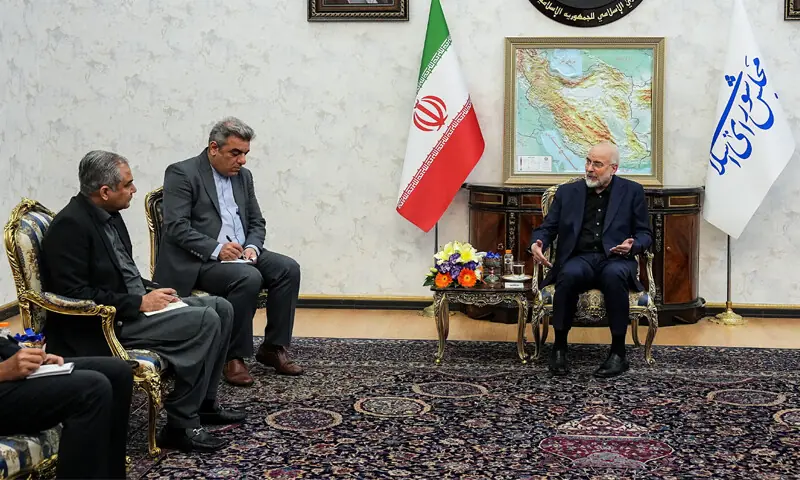 INTERIOR Minister Mohsin Naqvi meets Iranian Parliament Speaker Mohammad Bagher Ghalibaf in Tehran.—Reuters INTERIOR Minister Mohsin Naqvi meets Iranian Parliament Speaker Mohammad Bagher Ghalibaf in Tehran.—Reuters
