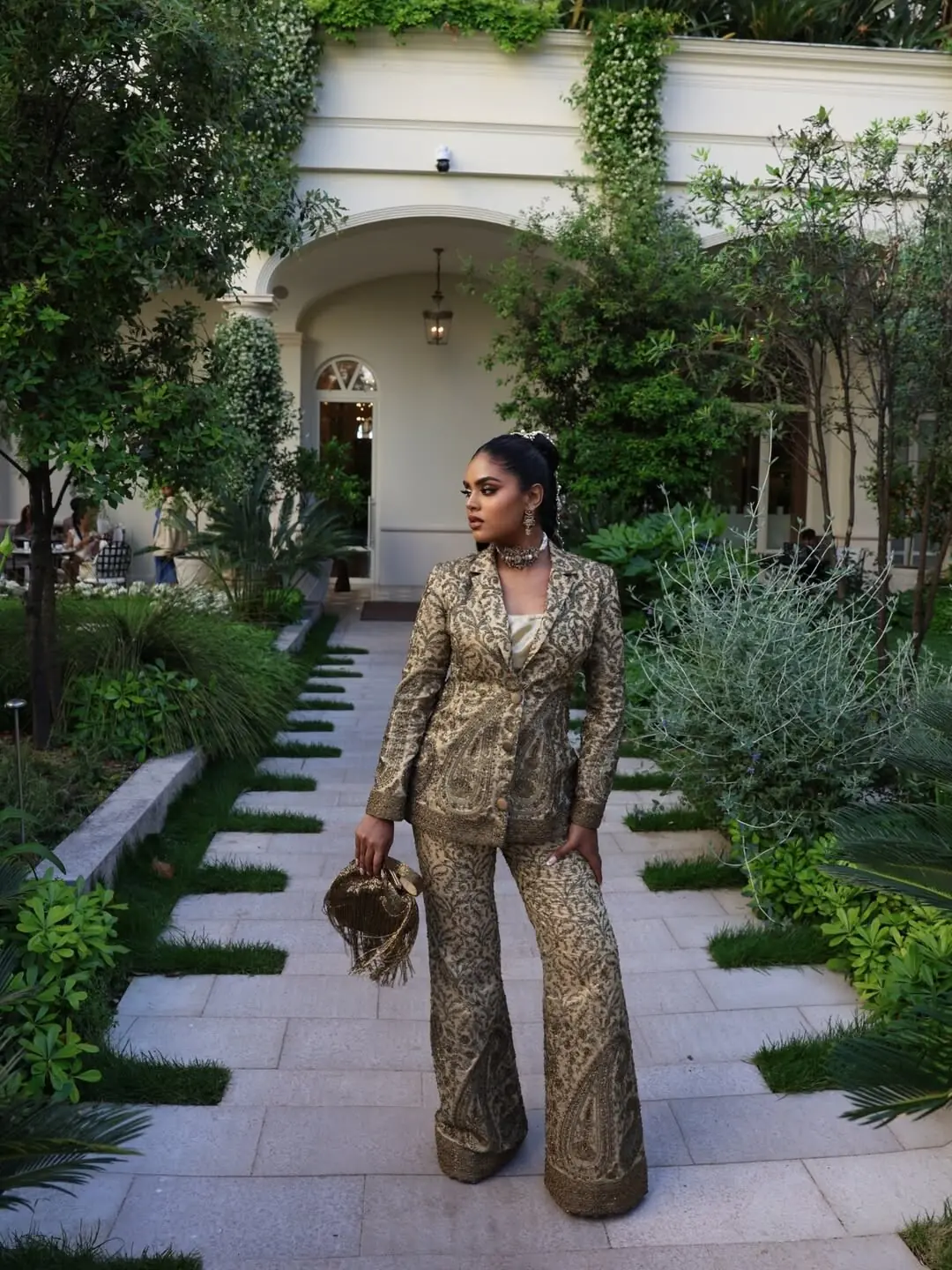Photo: Roma Riaz/Instagram