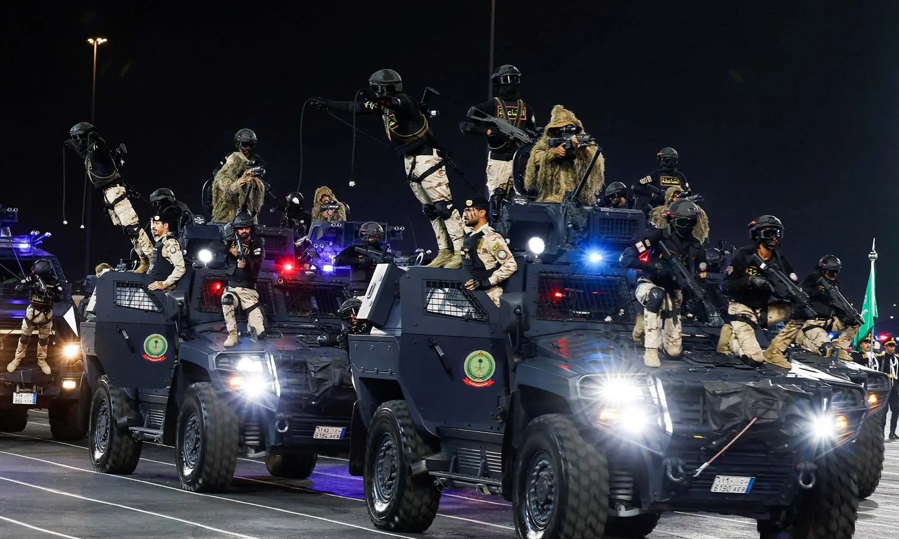 Members of the Saudi security forces hold a demonstration during a military parade in preparation for the annual Haj pilgrimage in the holy city of Makkah, Saudi Arabia on May 21, 2026. — Reuters