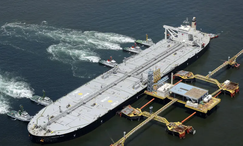 Idemitsu Maru, operated by a Japanese petroleum company Idemitsu Kosan Co, with two million barrels of Saudi oil arrives after transiting the Strait of Hormuz in late April, at a refinery off Chita, Aichi prefecture.—Reuters Idemitsu Maru, operated by a Japanese petroleum company Idemitsu Kosan Co, with two million barrels of Saudi oil arrives after transiting the Strait of Hormuz in late April, at a refinery off Chita, Aichi prefecture.—Reuters