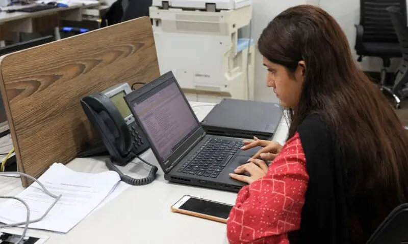 An employee works on a computer at the office of Pakistan Freelancers Association (PAFLA), a platform and support group to help freelancers, in Karachi on August 22, 2024. —Reuters/File An employee works on a computer at the office of Pakistan Freelancers Association (PAFLA), a platform and support group to help freelancers, in Karachi on August 22, 2024. —Reuters/File