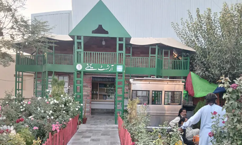 QUETTA&rsquo;s Artist Cafe aims to bring artists together.&mdash;Dawn