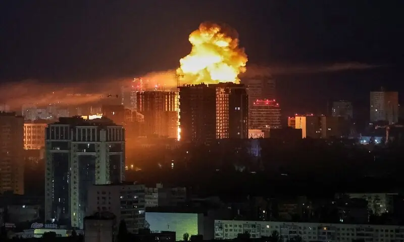An explosion lights up the sky over the city during a Russian missile and drone strike, amid Russia's attack on Ukraine, in Kyiv, Ukraine June 2, 2026. —Reuters An explosion lights up the sky over the city during a Russian missile and drone strike, amid Russia's attack on Ukraine, in Kyiv, Ukraine June 2, 2026. —Reuters