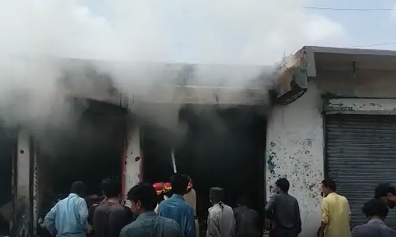 People at the site of the explosion in Turbat, Balochistan on July 21, 202. — DawnNewsTV/File People at the site of the explosion in Turbat, Balochistan on July 21, 202. — DawnNewsTV/File
