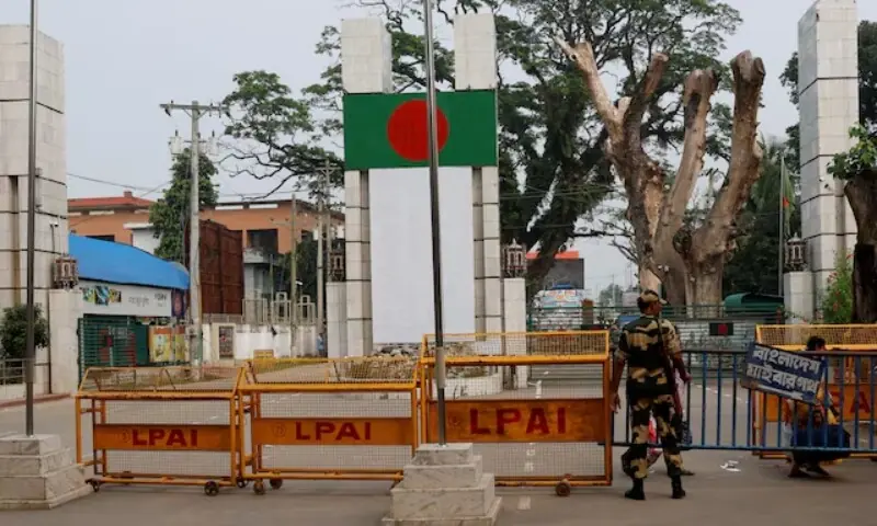 A Border Security Force (BSF) official stands in front of the gates of the India-Bangladesh international border in Petrapole, India, on October 16, 2024. — Reuters/File A Border Security Force (BSF) official stands in front of the gates of the India-Bangladesh international border in Petrapole, India, on October 16, 2024. — Reuters/File