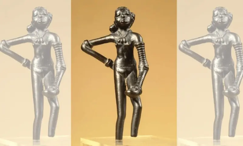 An image of bronze sculpture known as Dancing Girl. — photo courtesy @ThePrintIndia/X An image of bronze sculpture known as Dancing Girl. — photo courtesy @ThePrintIndia/X
