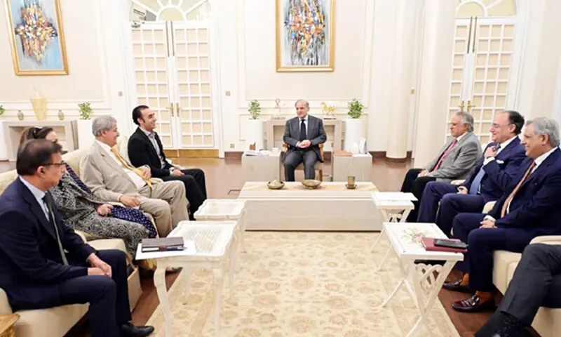 A PPP delegation, led by Bilawal Bhutto-Zardari, calls on PM Shehbaz Sharif and his team.—White Star A PPP delegation, led by Bilawal Bhutto-Zardari, calls on PM Shehbaz Sharif and his team.—White Star