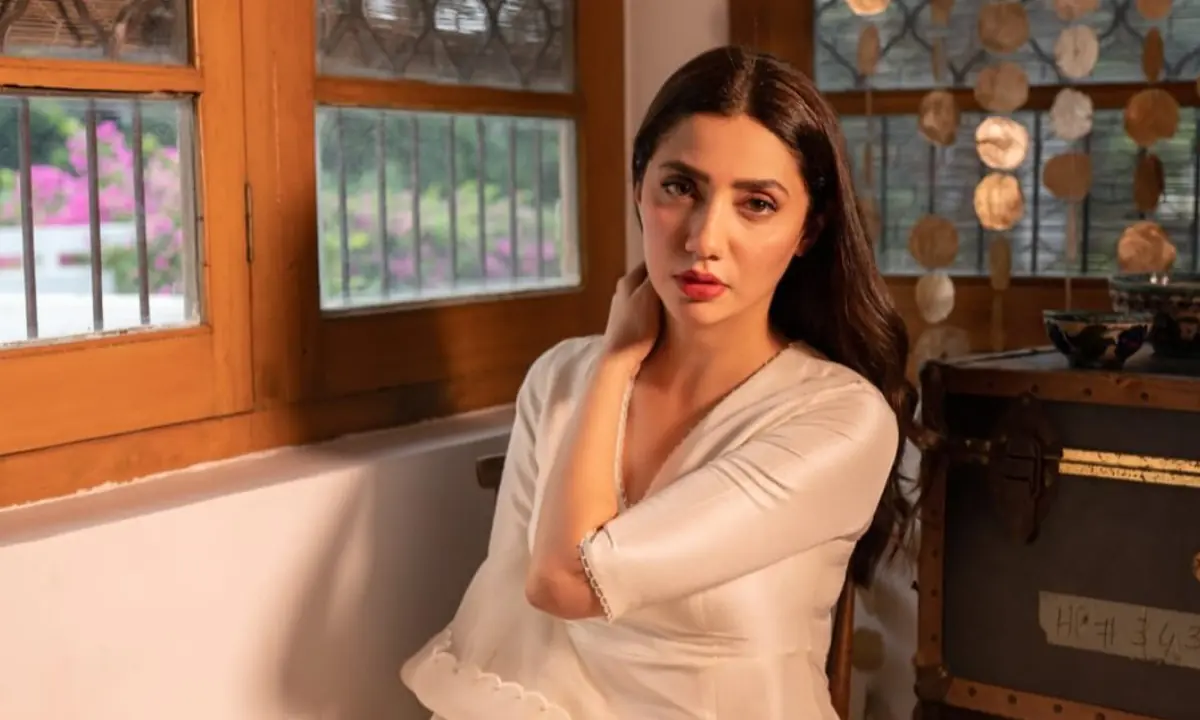 On World Refugee Day, Mahira Khan champions 'hopeful future' for Afghan refugee families