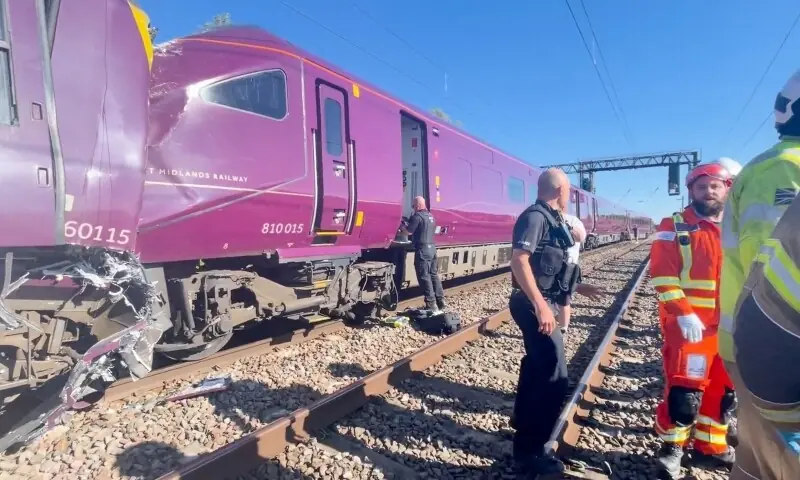 Emergency service workers gather at the scene of a collision involving two trains near Bedford, Britain, June 19, 2026, in this screengrab obtained from a video. — Reuters Emergency service workers gather at the scene of a collision involving two trains near Bedford, Britain, June 19, 2026, in this screengrab obtained from a video. — Reuters