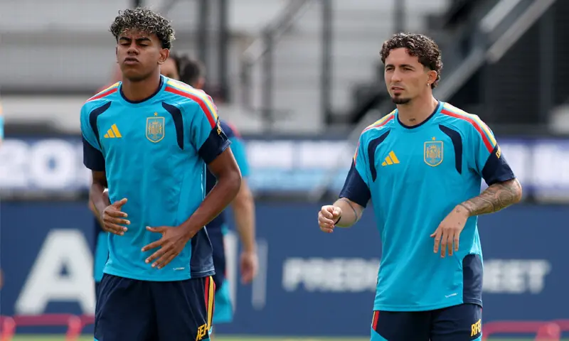 KENNESAW (Georgia): Spain&rsquo;s Lamine Yamal (L) and Yeremy Pino in action during a practice session at the Kennesaw State University.&mdash;Reuters