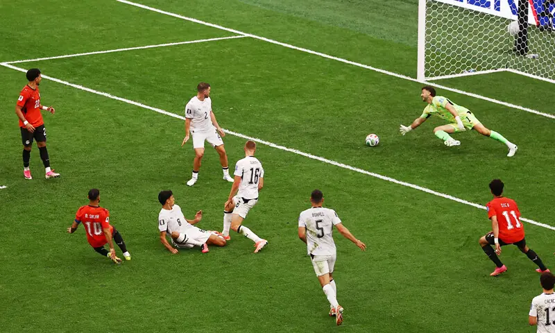 VANCOUVER: Egypt’s Mohamed Salah (bottom L) scores during the Group ‘G’ clash against New Zealand at BC Place.—Reuters VANCOUVER: Egypt’s Mohamed Salah (bottom L) scores during the Group ‘G’ clash against New Zealand at BC Place.—Reuters