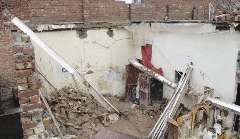Undated image shows a collapsed wall. Used for represenation.— Dawn/File Undated image shows a collapsed wall. Used for represenation.— Dawn/File