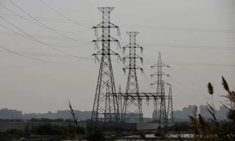 A power transmission tower in Karachi, Pakistan, January 24, 2023. — Reuters A power transmission tower in Karachi, Pakistan, January 24, 2023. — Reuters