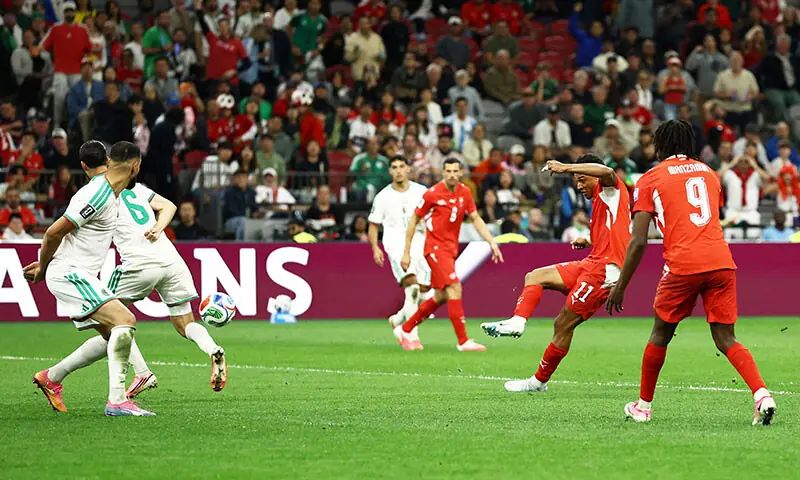 VANCOUVER: Switzerland&rsquo;s Dan Ndoye (second R) scores during the round-of-32 match against Algeria at BC Place.&mdash;Reuters