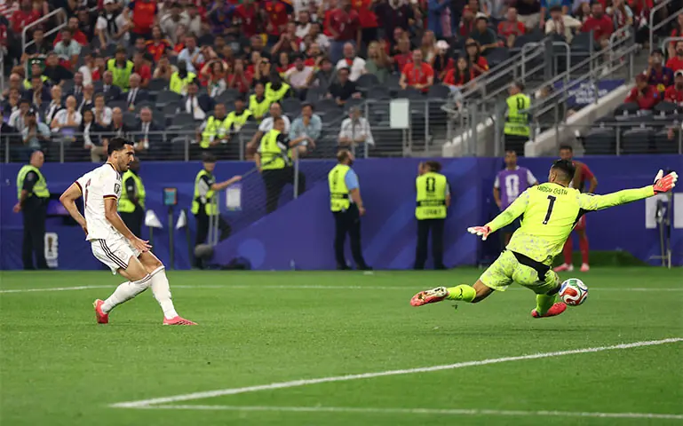 ARLINGTON (Texas): Spain’s Mikel Merino scores past Portugal goalkeeper Diogo Costa during their round-of-16 match at the Dallas Stadium.—AFP ARLINGTON (Texas): Spain’s Mikel Merino scores past Portugal goalkeeper Diogo Costa during their round-of-16 match at the Dallas Stadium.—AFP