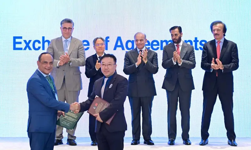 PRIME Minister Shehbaz Sharif and Chinese envoy Jiang Zaidong applaud as officials exchange documents signed during the Pakistan-China Pharmaceutical B2B Conference.—APP PRIME Minister Shehbaz Sharif and Chinese envoy Jiang Zaidong applaud as officials exchange documents signed during the Pakistan-China Pharmaceutical B2B Conference.—APP