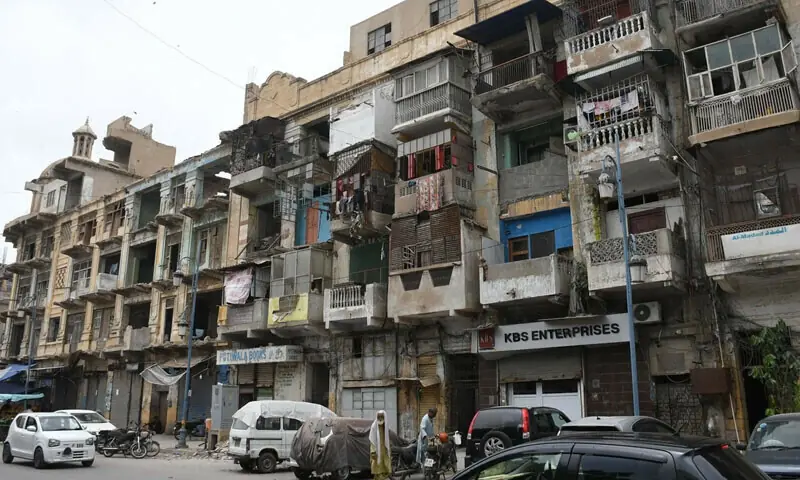A photo of an old building in Karachi. — Anadolu/File A photo of an old building in Karachi. — Anadolu/File