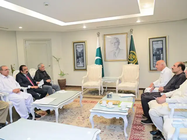 Deputy Prime Minister Ishaq Dar discusses Balochistan issues with National Party President Dr Abdul Malik Baloch during a meeting in Islamabad on Sunday. —APP Deputy Prime Minister Ishaq Dar discusses Balochistan issues with National Party President Dr Abdul Malik Baloch during a meeting in Islamabad on Sunday. —APP