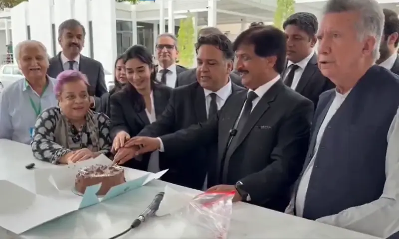 Former minister and Imaan Zainab Mazari-Hazir's mother Shireen Mazari, along with lawyers, celebrates her duaghter's birthday outside the Supreme Court on July 21, 2026. — screengrab via X/ShireenMazari1 Former minister and Imaan Zainab Mazari-Hazir's mother Shireen Mazari, along with lawyers, celebrates her duaghter's birthday outside the Supreme Court on July 21, 2026. — screengrab via X/ShireenMazari1