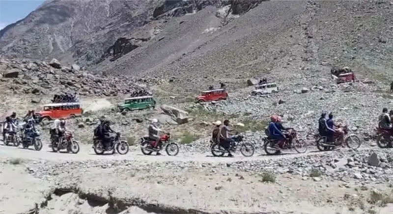 A convoy of jeeps and motorcycles heads towards Booni, the district headquarters of Upper Chitral, on Wednesday to protest the exclusion of Mastuj-Broghil Road from the current fiscal year&rsquo;s Annual Development Programme. &mdash; Dawn
