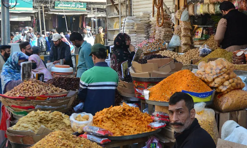 FOOD inflation remained elevated, with notable increases in the prices of onions, tomatoes, potatoes, mutton, beef and wheat flour.—Online/file FOOD inflation remained elevated, with notable increases in the prices of onions, tomatoes, potatoes, mutton, beef and wheat flour.—Online/file