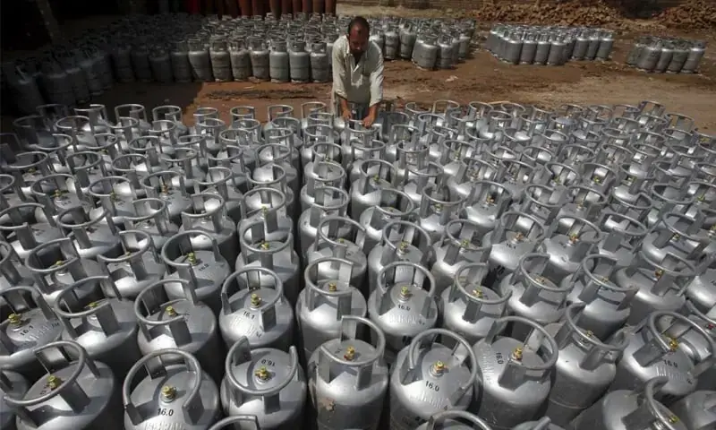 LPG cylinders being collected to dispatch. — Dawn/File LPG cylinders being collected to dispatch. — Dawn/File