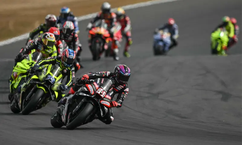 APRILIA Racing’s Spanish rider Jorge Martin leads the pack during the MotoGP British Grand Prix sprint race at the Silverstone circuit on Saturday.—AFP APRILIA Racing’s Spanish rider Jorge Martin leads the pack during the MotoGP British Grand Prix sprint race at the Silverstone circuit on Saturday.—AFP