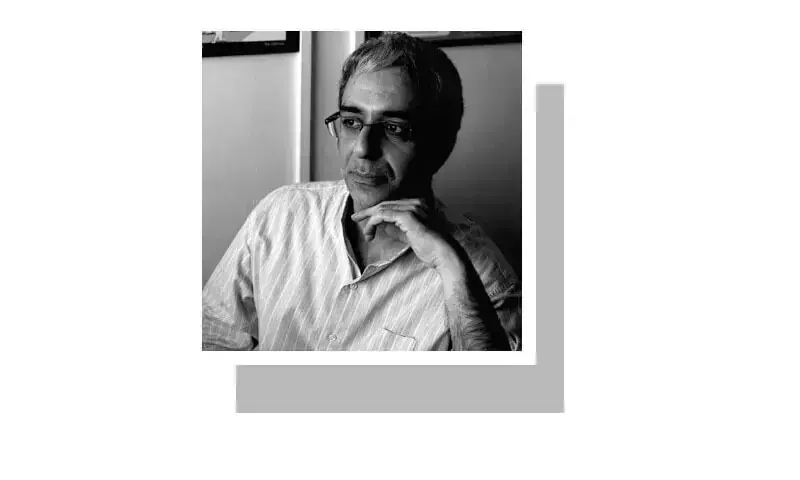 The writer is a journalist. The writer is a journalist.
