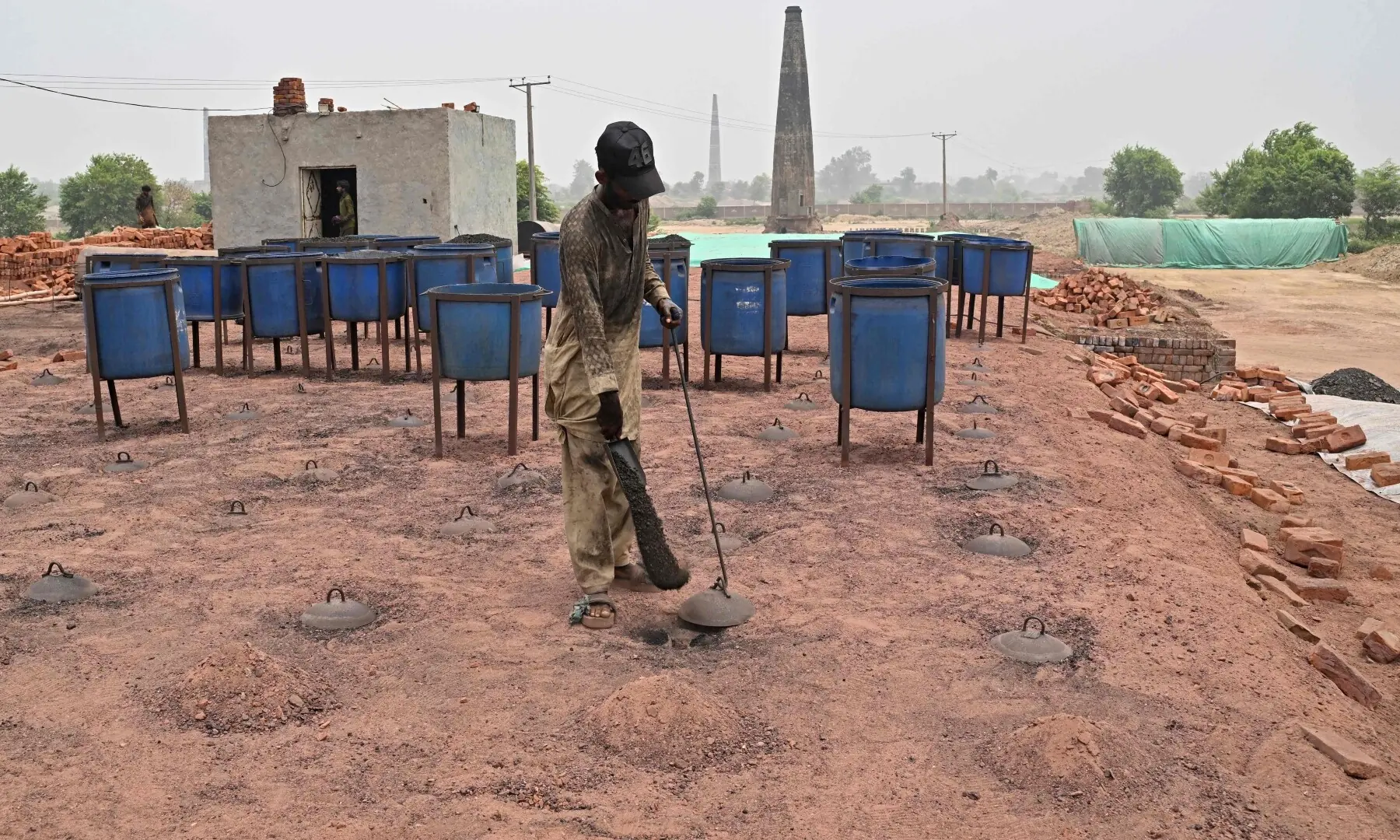 'Work is work, it has to be done': Brickmakers in Pakistan scorched by sun above and fire below 'Work is work, it has to be done': Brickmakers in Pakistan scorched by sun above and fire below